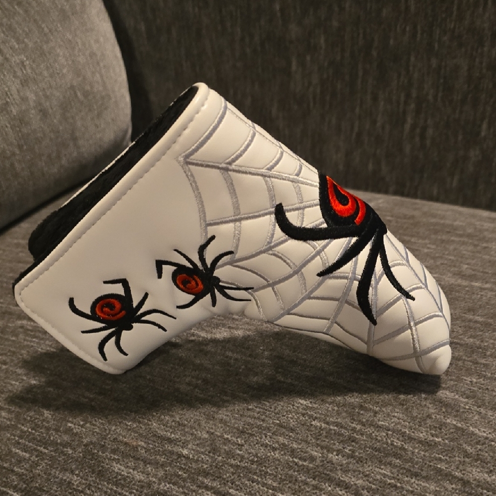 Golf Spider Blade Putter Cover